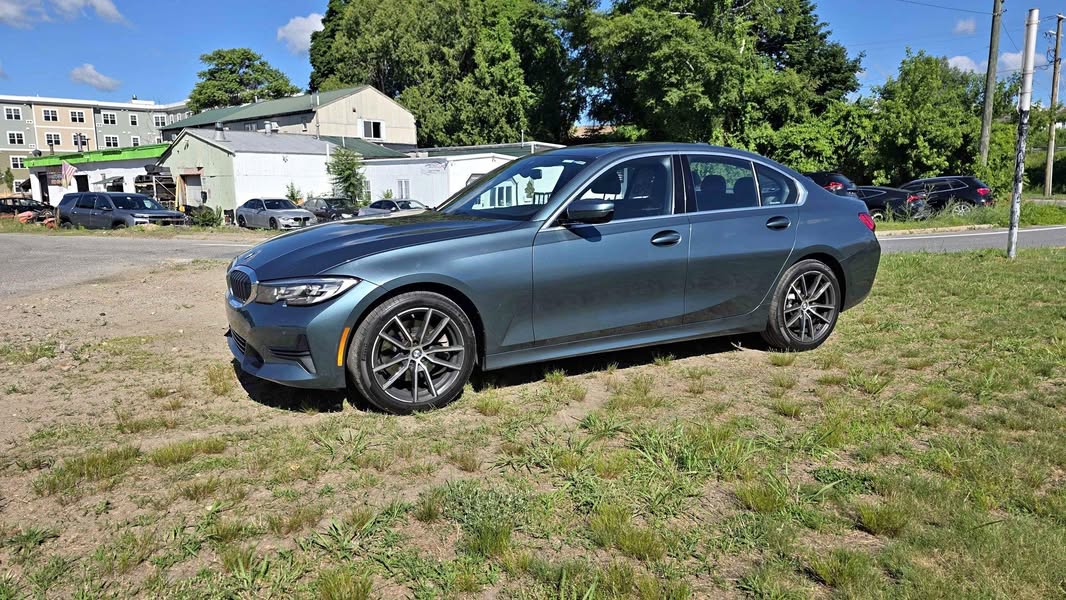 2019 BMW 3 Series - 330i xDrive Sedan 4D