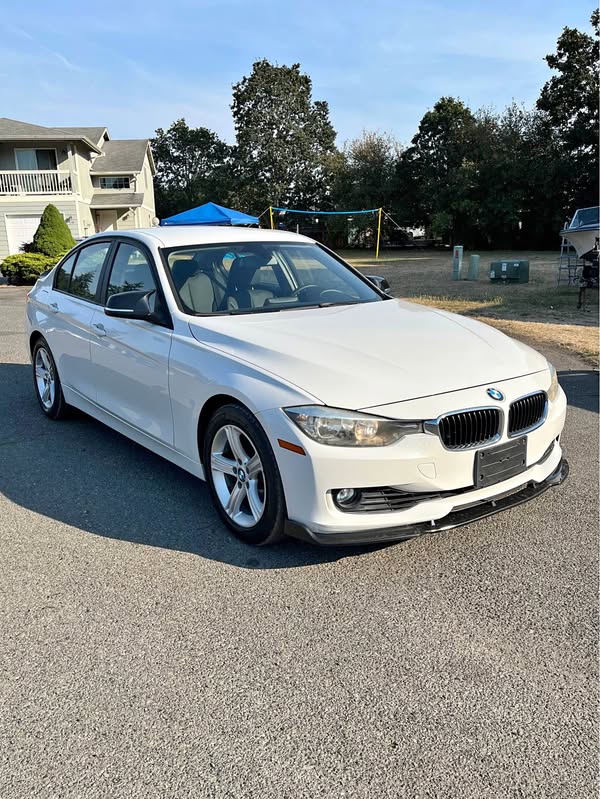 2012 BMW 3 Series - 328i Sedan 4D