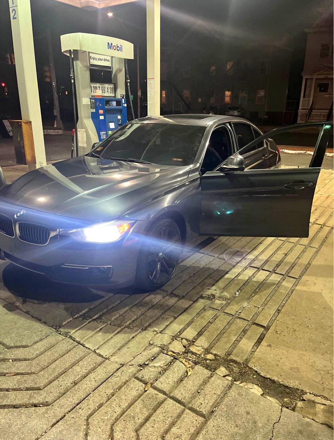 2013 BMW 3 Series - 318i Sedan 4D