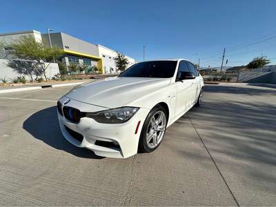 2017 BMW 3 Series - 330e iPerformance Sedan 4D