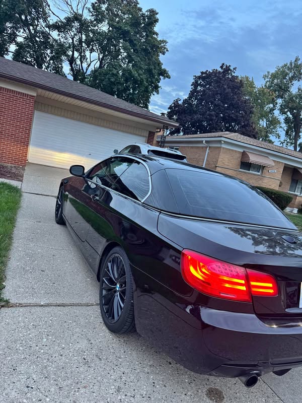 2012 BMW 3 Series - 335i Convertible 2D