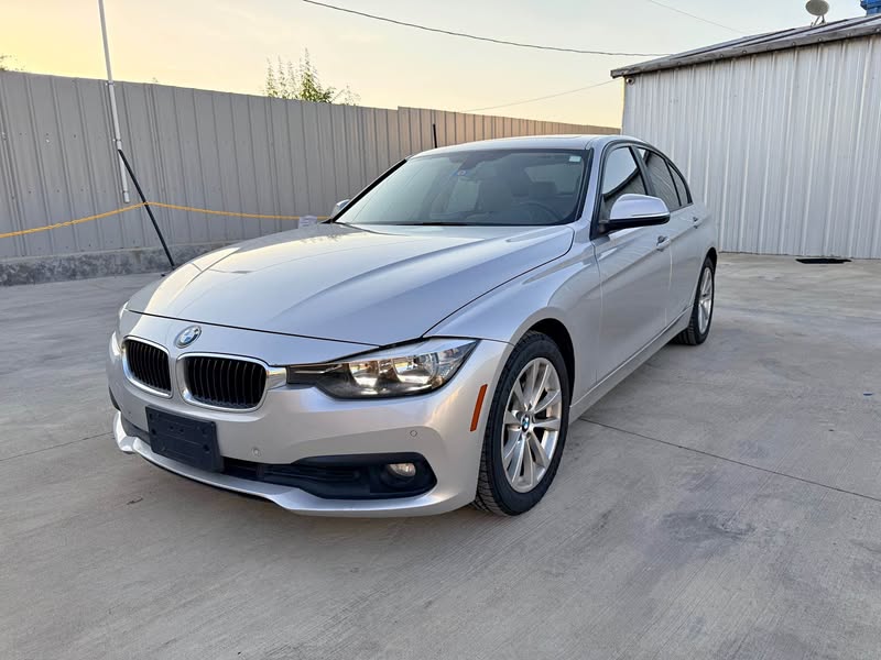 2016 BMW 3 Series - 320i Sedan 4D