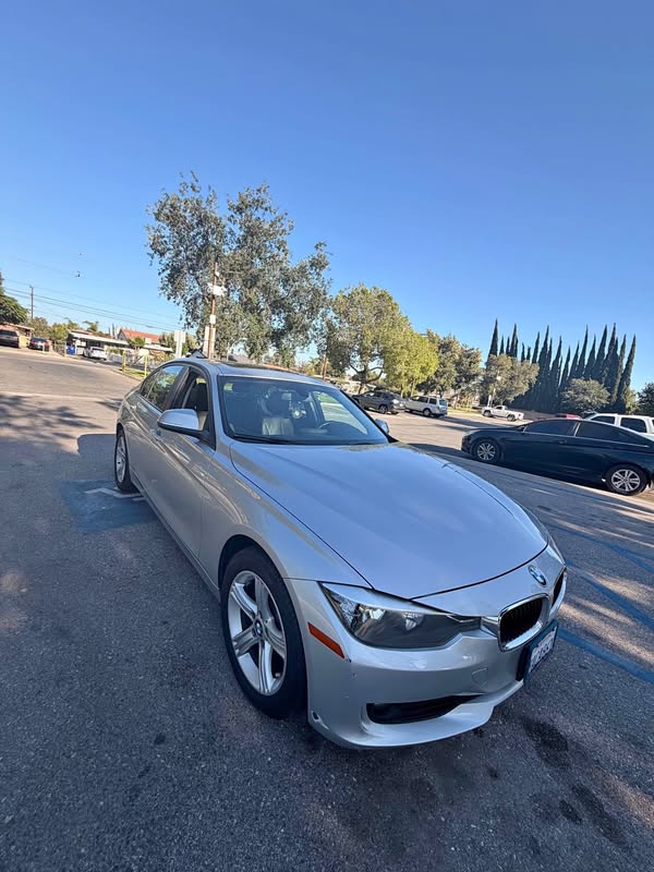 2013 BMW 3 Series - 328i xDrive Sedan 4D