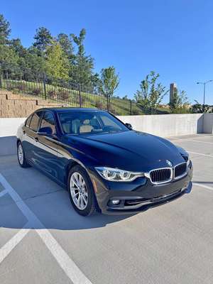 2018 BMW 3 Series - 320i Sedan 4D