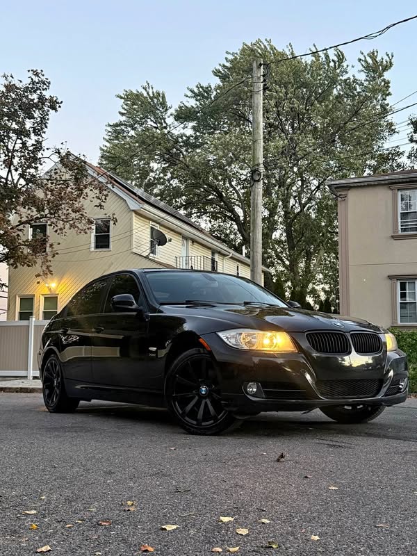 2012 BMW 3 Series - 328i Sedan 4D