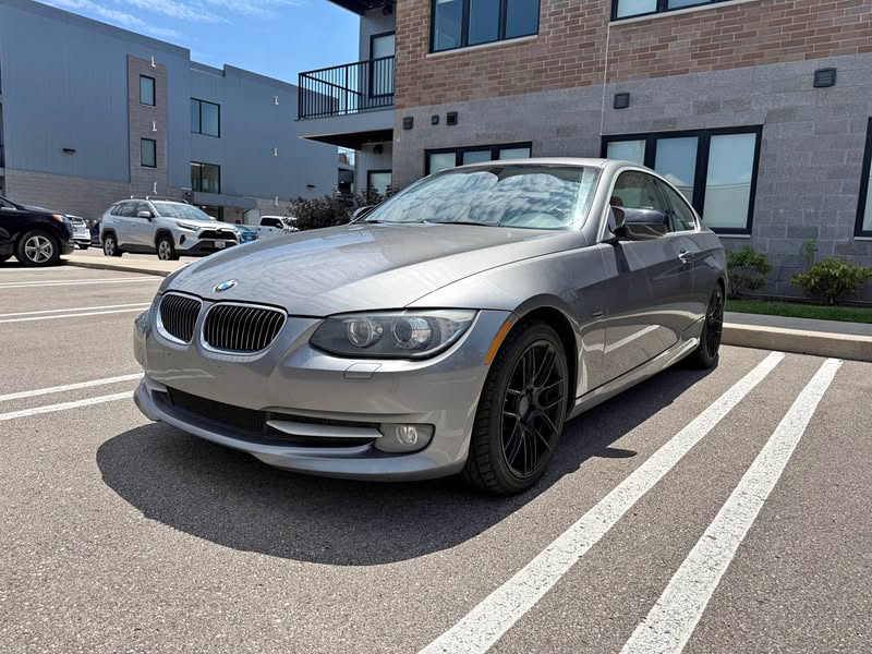 2012 BMW 3 Series - 335i xDrive Coupe 2D