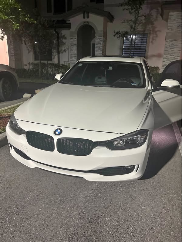 2014 BMW 3 Series - 328i Sedan 4D