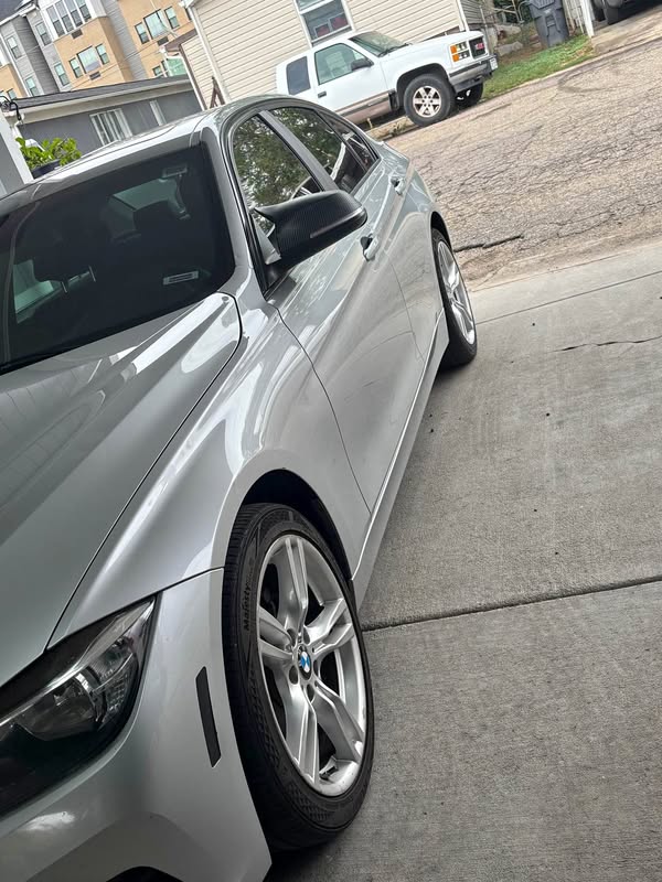 2016 BMW 3 Series - 320i xDrive Sedan 4D