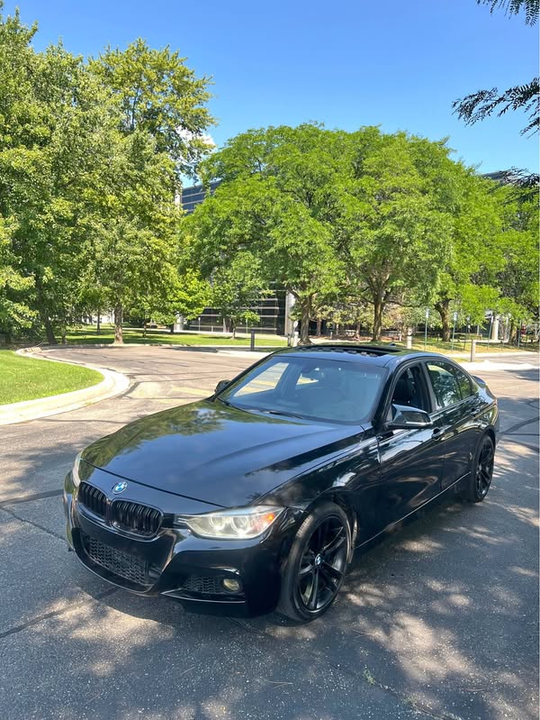 2013 BMW 3 Series - 328i xDrive Sedan 4D