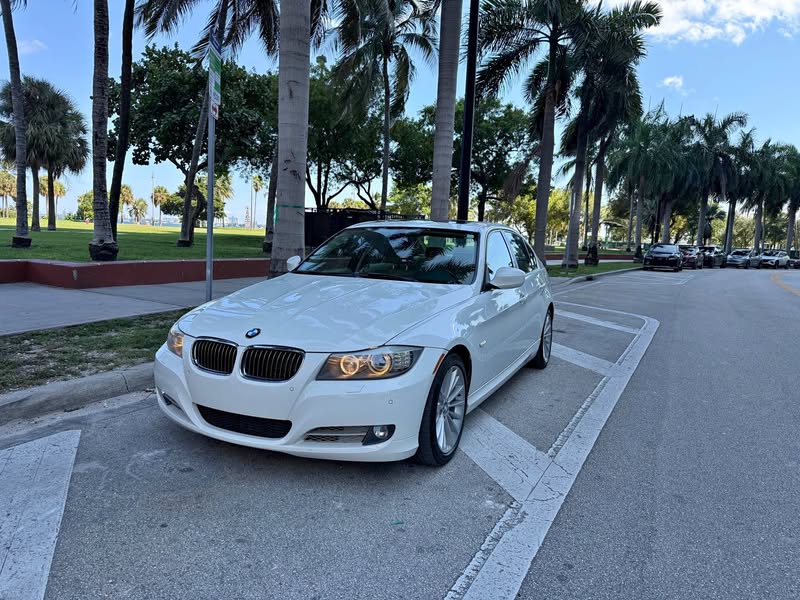 2012 BMW 3 Series - 335d Sedan 4D