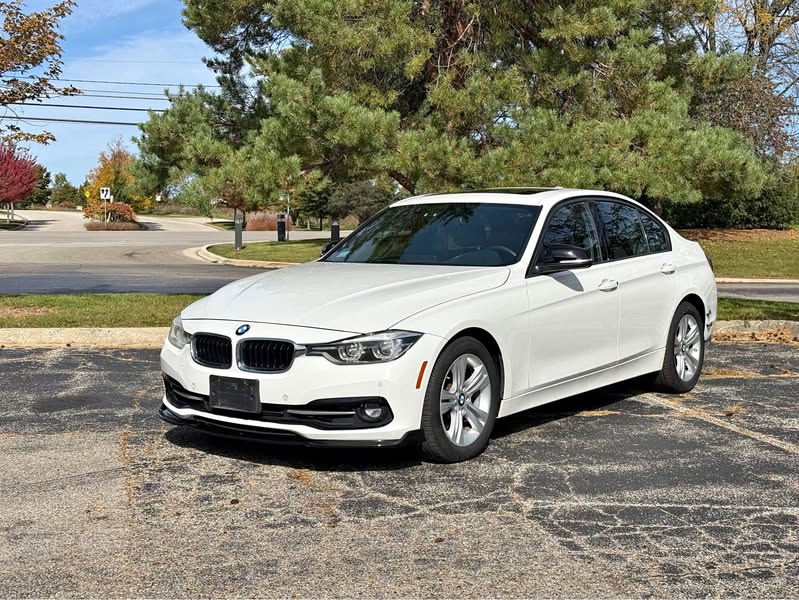 2016 BMW 3 Series - 328i xDrive Sedan 4D