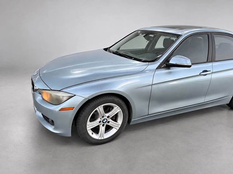 2014 BMW 3 Series - 320i Sedan 4D