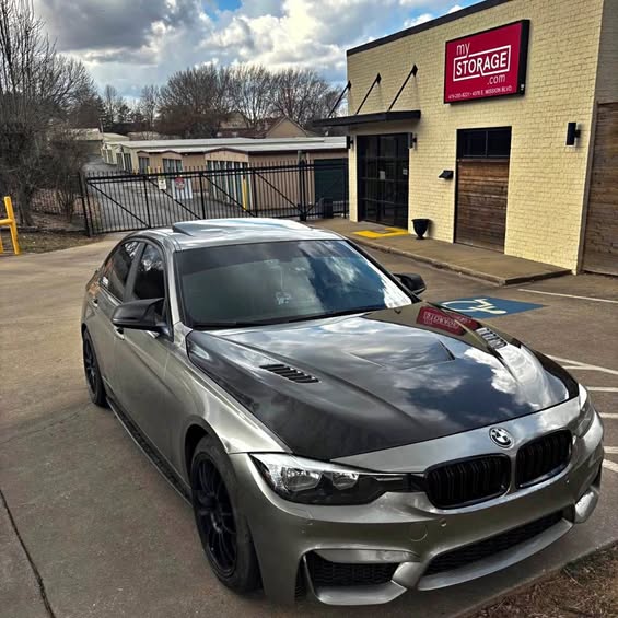 2016 BMW 3 Series - 320i Sedan 4D