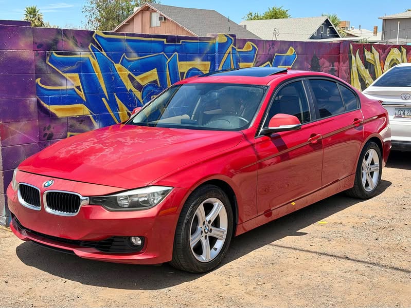 2012 BMW 3 Series - 318i Sedan 4D
