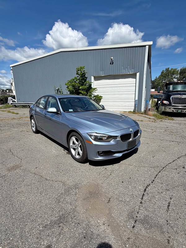 2015 BMW 3 Series - 320i xDrive Sedan 4D