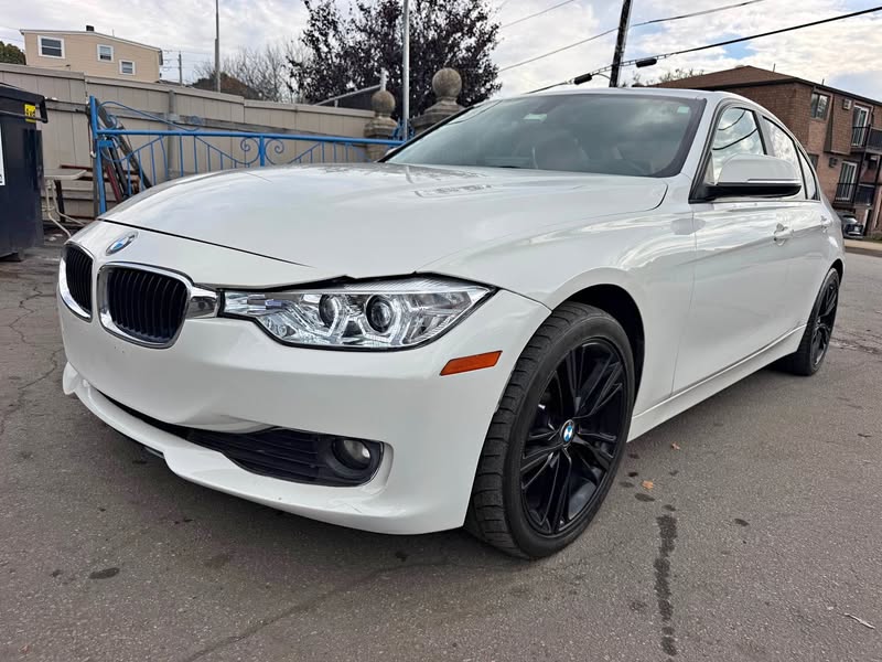 2013 BMW 3 Series - 320i xDrive Sedan 4D