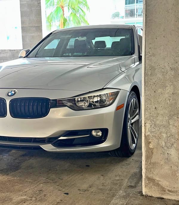 2015 BMW 3 Series - 328i Sedan 4D