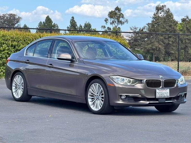 2013 BMW 3 Series - 328i Sedan 4D