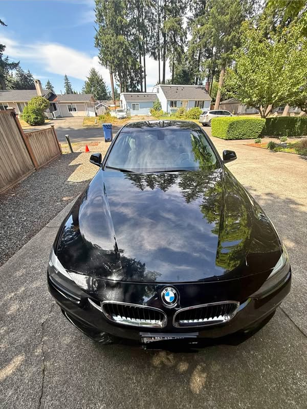 2016 BMW 3 Series - 320i xDrive Sedan 4D