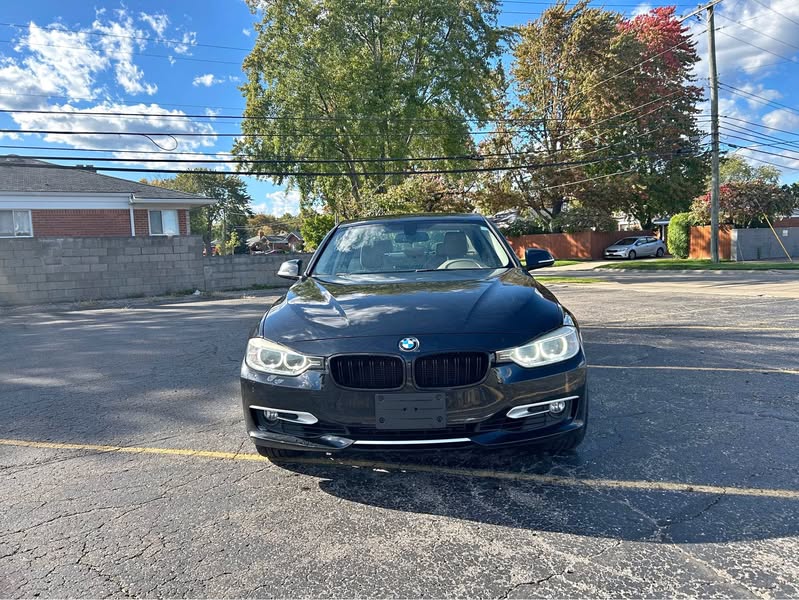 2013 BMW 3 Series - 328i xDrive Sedan 4D