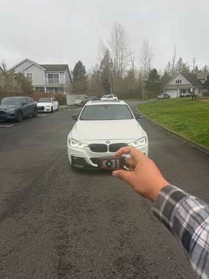 2018 BMW 3 Series - 330i xDrive Sedan 4D