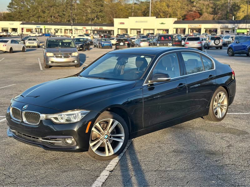2018 BMW 3 Series - 330i Sedan 4D