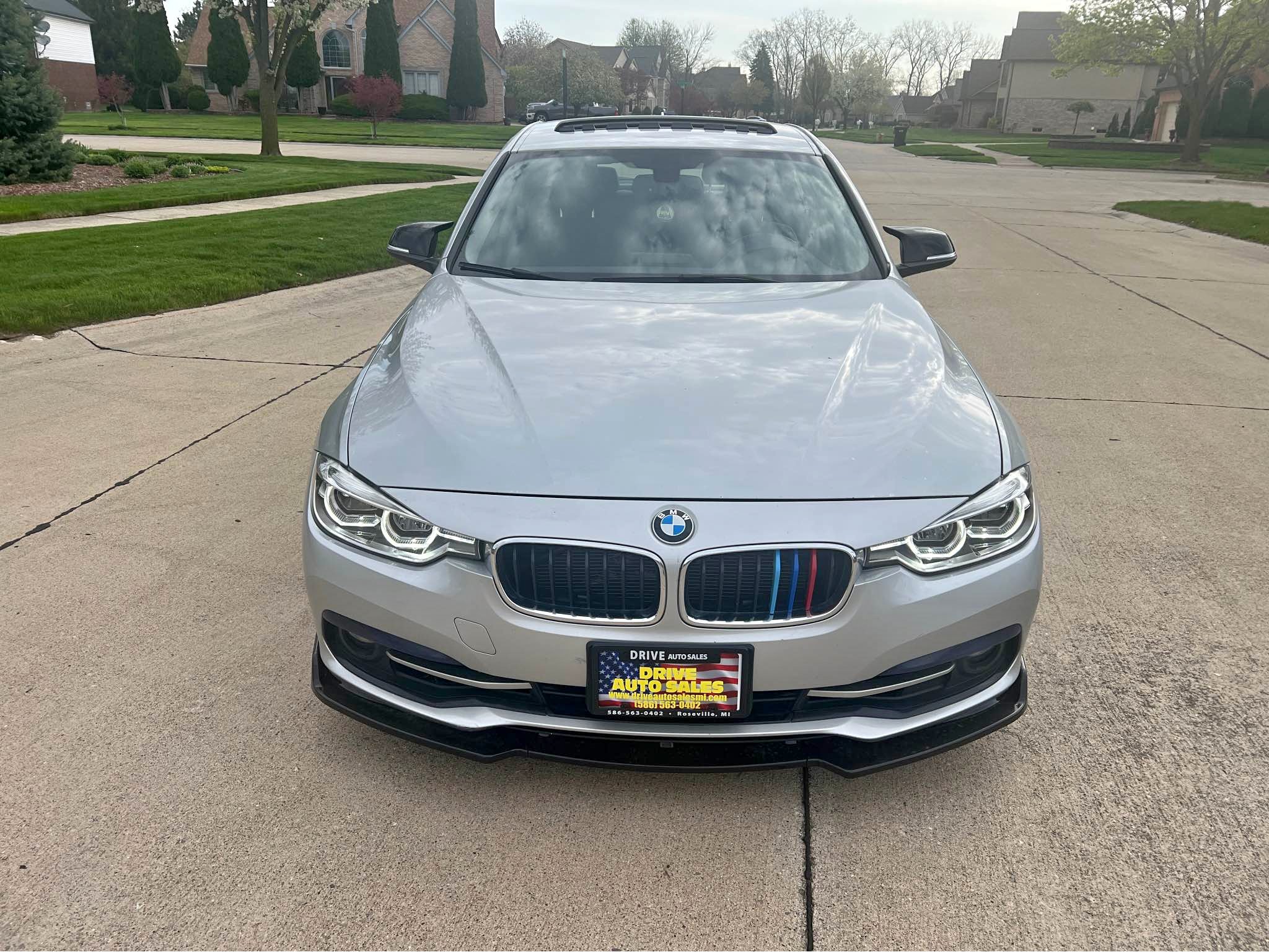 2016 BMW 3 Series - 320i xDrive Sedan 4D