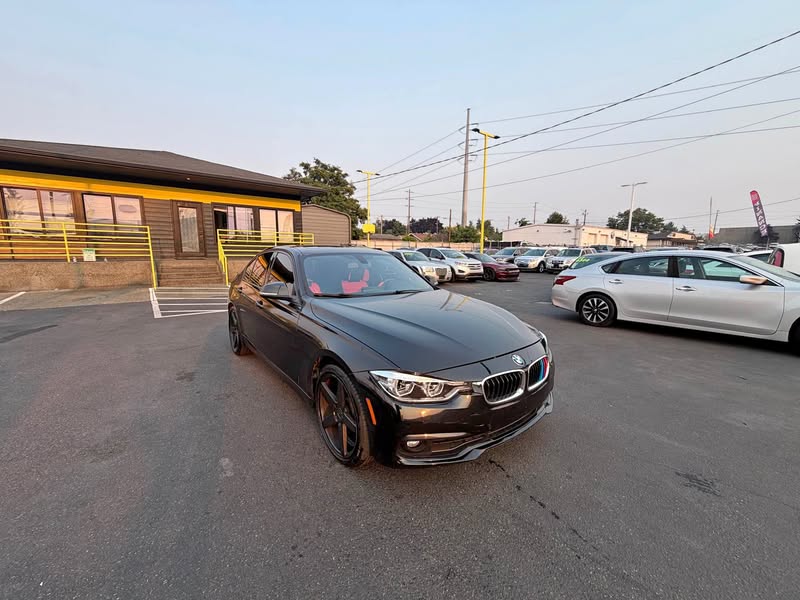 2016 BMW 3 Series - 328i xDrive Sedan 4D