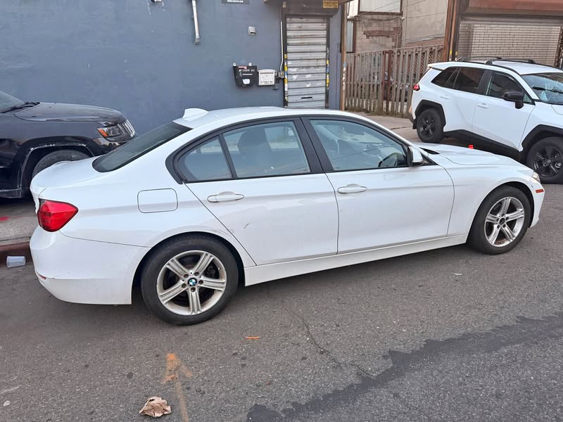 2014 BMW 3 Series - 328i xDrive Sedan 4D