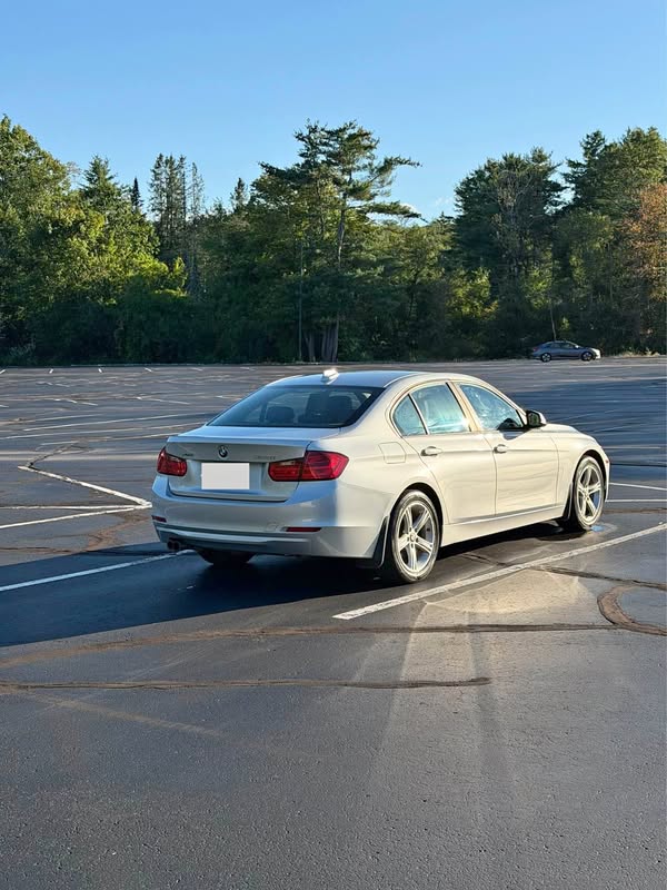2015 BMW 3 Series - 328i xDrive Sedan 4D