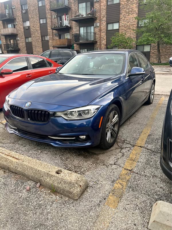 2018 BMW 3 Series - 330i xDrive Sedan 4D