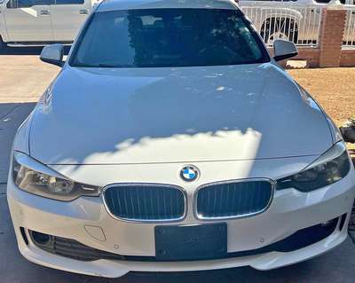 2014 BMW 3 Series - 320i Sedan 4D
