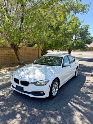 2017 BMW 3 Series - 320i Sedan 4D