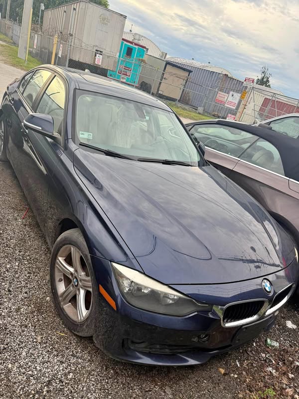 2015 BMW 3 Series - 328i Sedan 4D