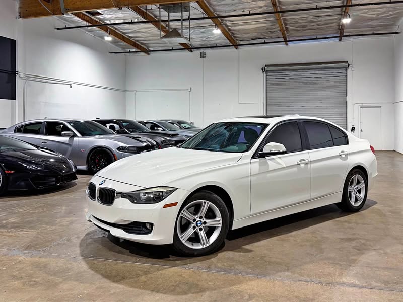 2015 BMW 3 Series - 328i xDrive Sedan 4D
