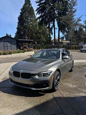 2018 BMW 3 Series - 330i Sedan 4D