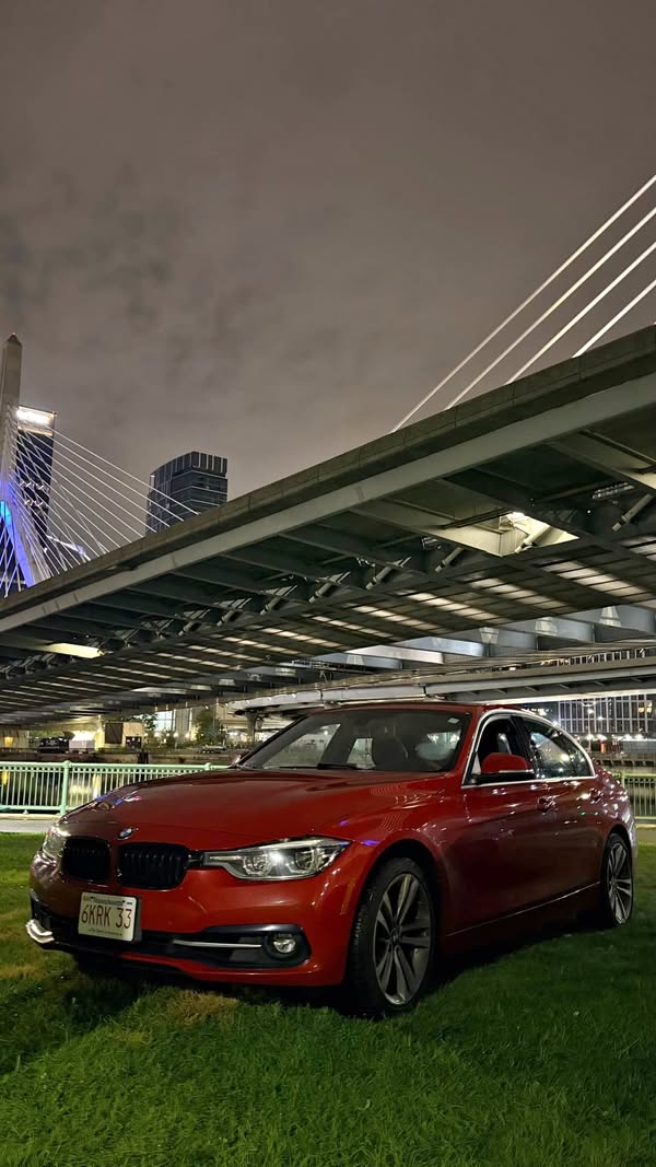2018 BMW 3 Series - 330i xDrive Sedan 4D