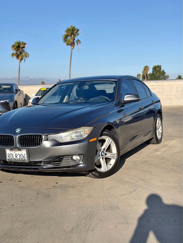 2012 BMW 3 Series - 328i Sedan 4D