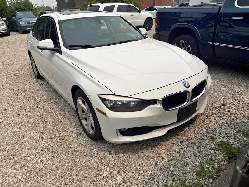 2015 BMW 3 Series - 320i xDrive Sedan 4D