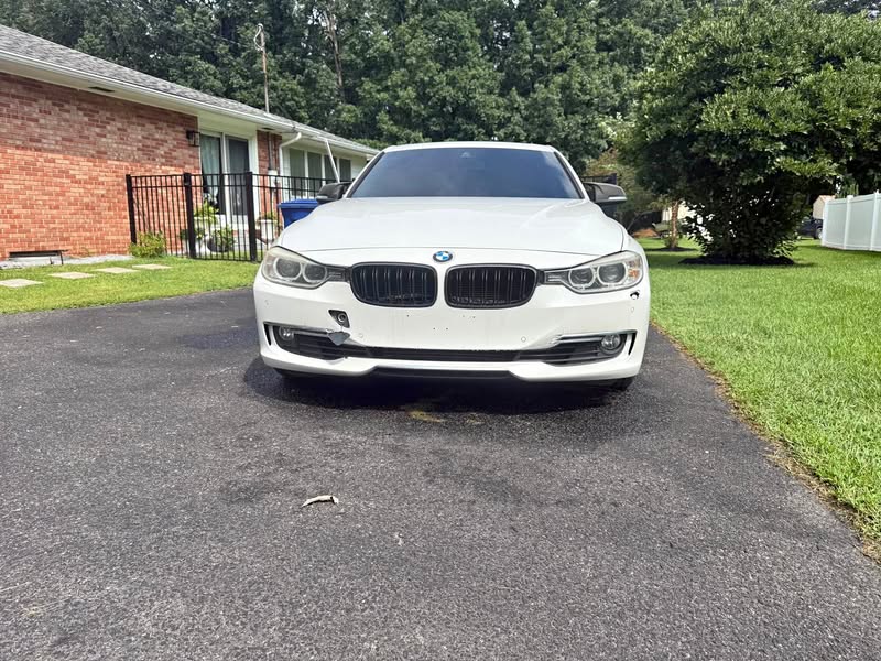 2013 BMW 3 Series - 328i xDrive Sedan 4D