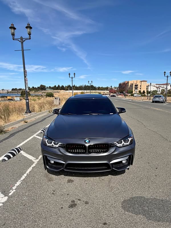 2014 BMW 3 Series - 328i Sedan 4D