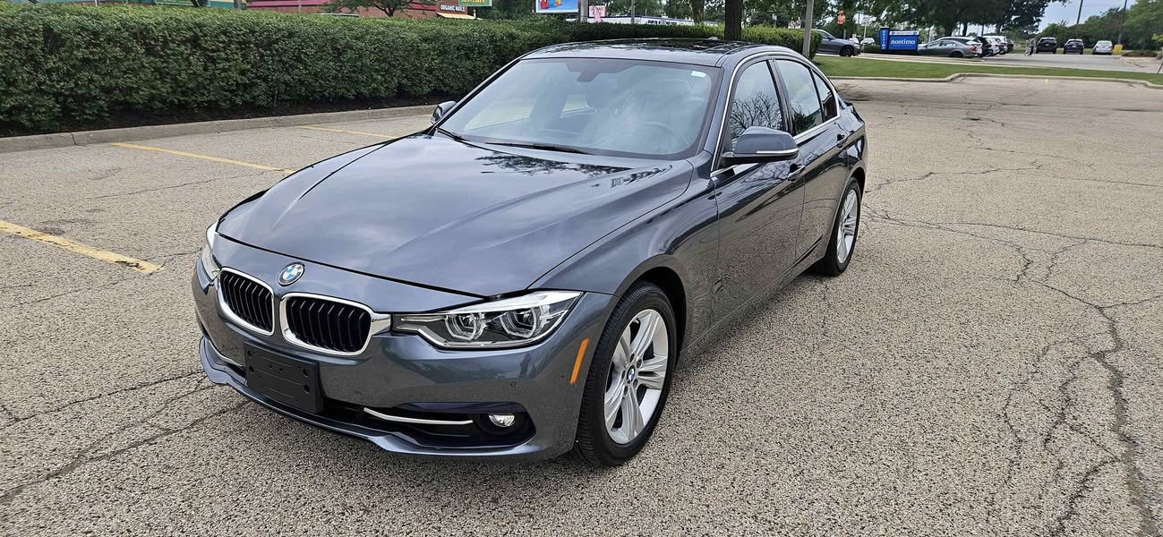 2017 BMW 3 Series - 330i xDrive Sedan 4D