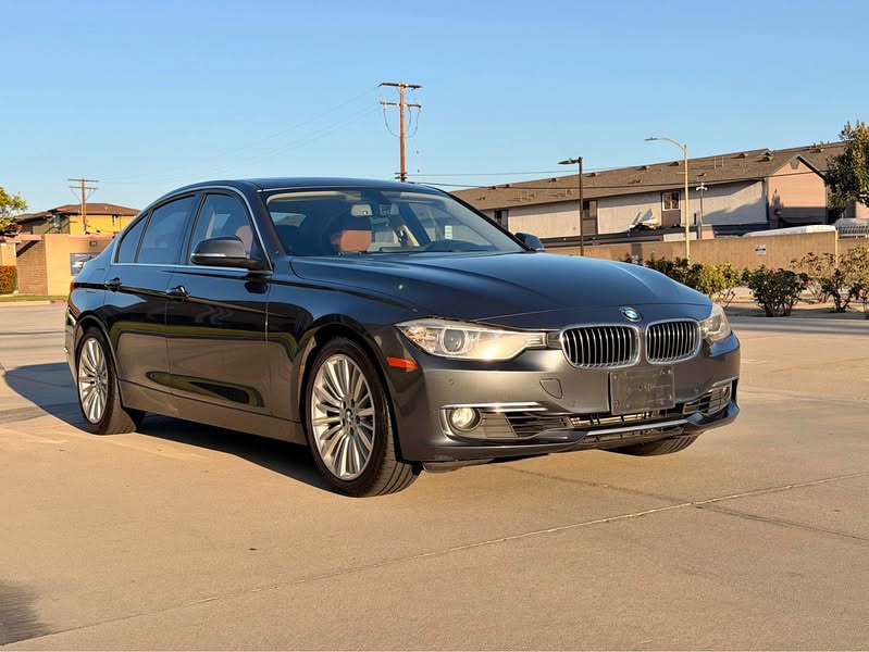 2012 BMW 3 Series - 328i Sedan 4D