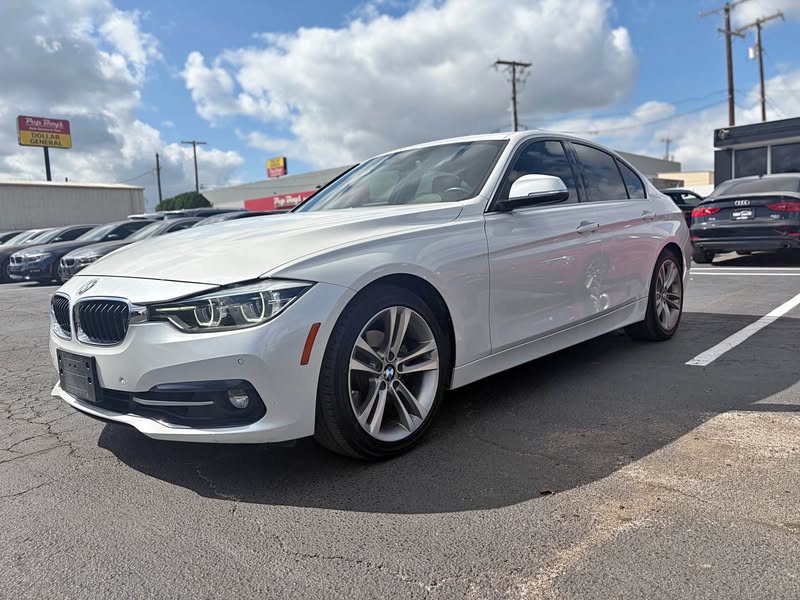 2017 BMW 3 Series - 330i Sedan 4D
