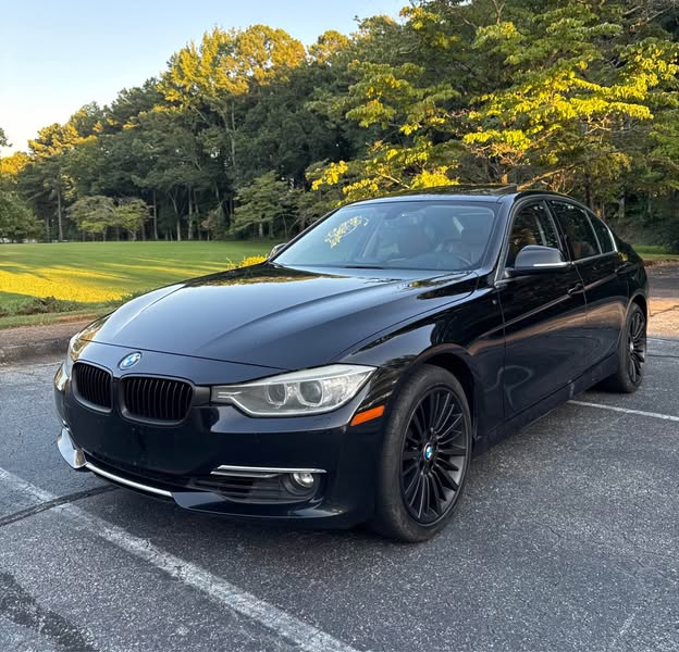 2013 BMW 3 Series - 328i xDrive Sedan 4D
