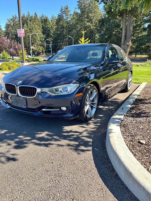 2012 BMW 3 Series - 328i Sedan 4D