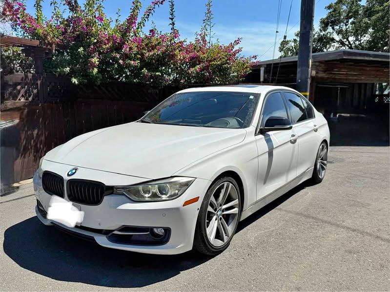 2013 BMW 3 Series - 328i Sedan 4D