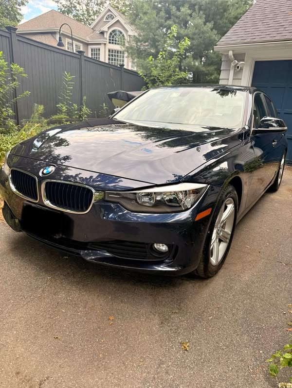 2014 BMW 3 Series - 320i xDrive Sedan 4D