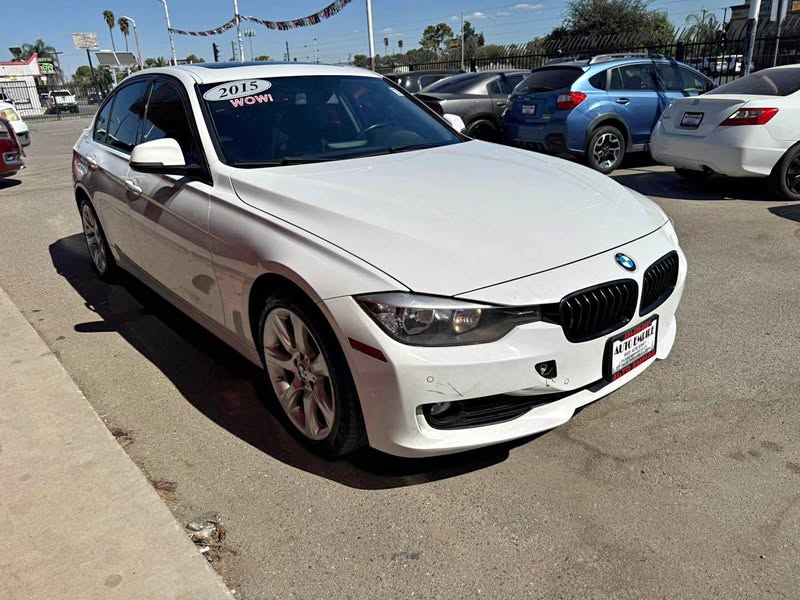 2015 BMW 3 Series - 320i Sedan 4D