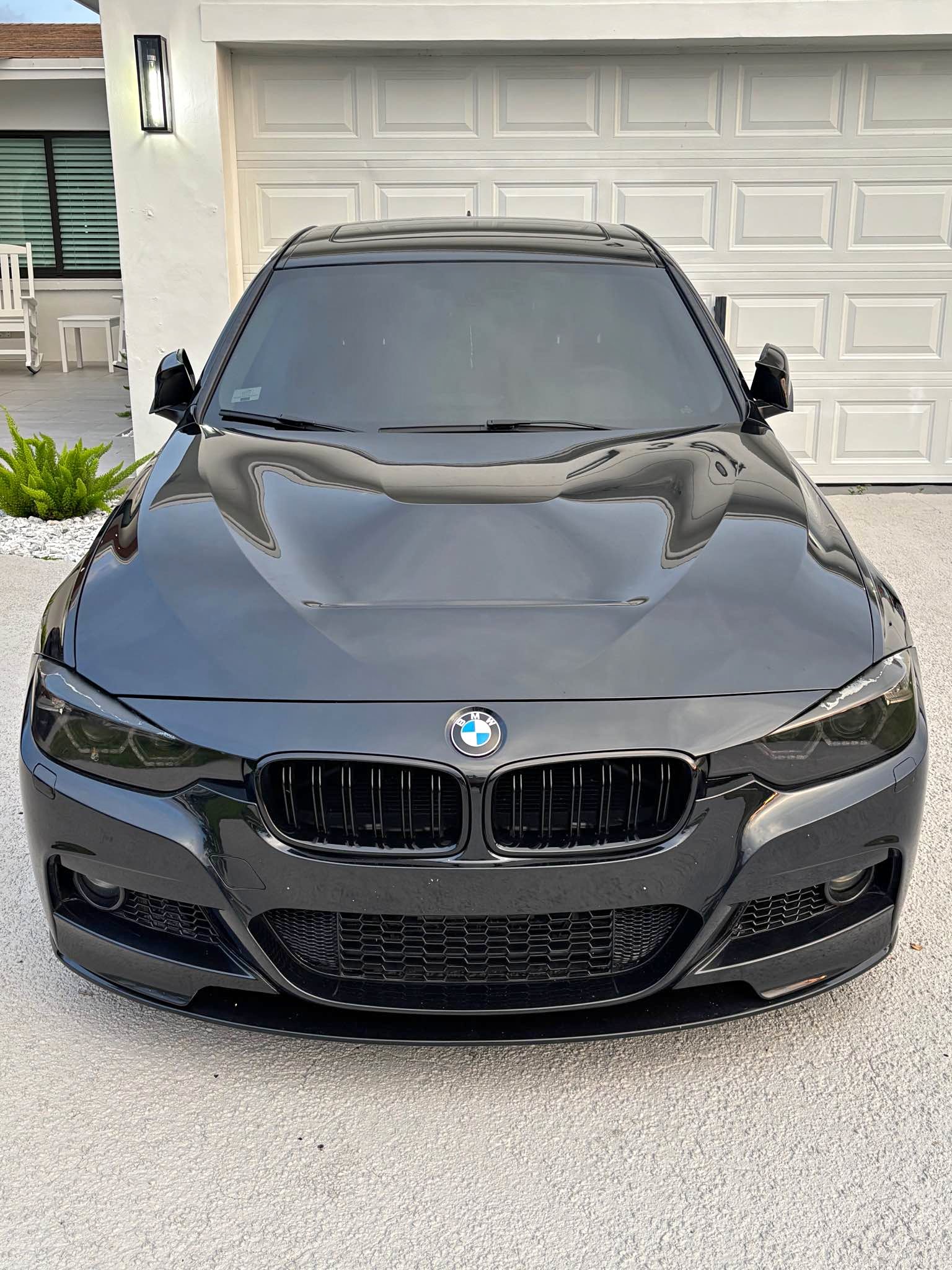 2013 BMW 3 Series - 318i Sedan 4D